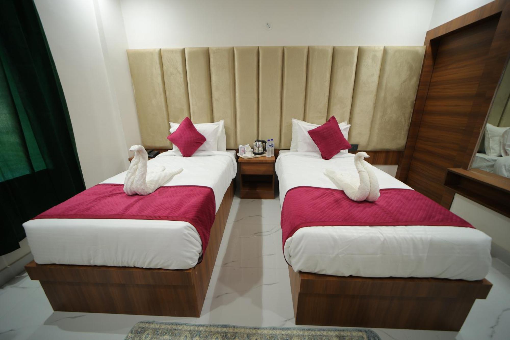 Hotel Dev Villas Agra  Eksteriør billede