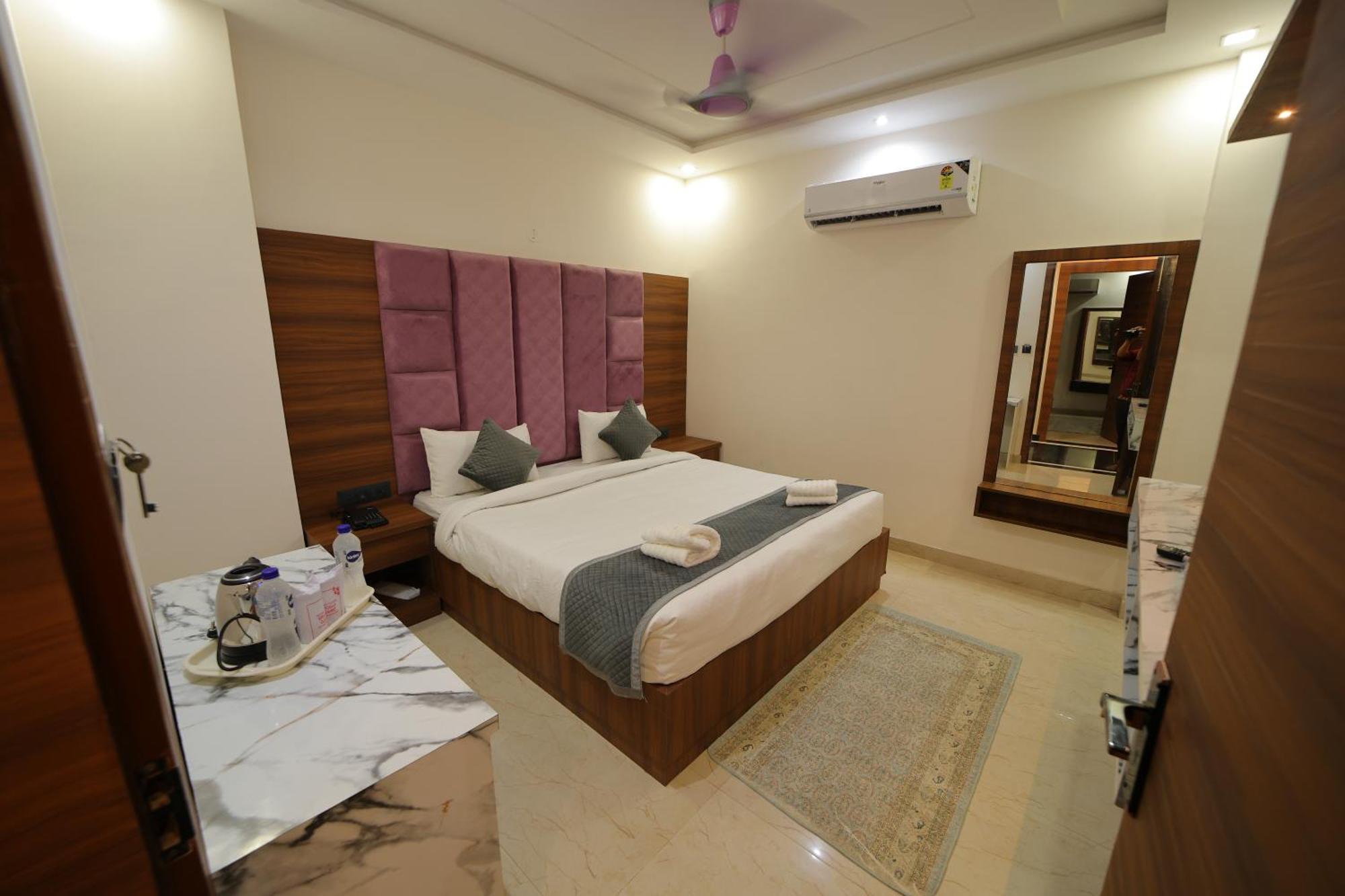 Hotel Dev Villas Agra  Eksteriør billede