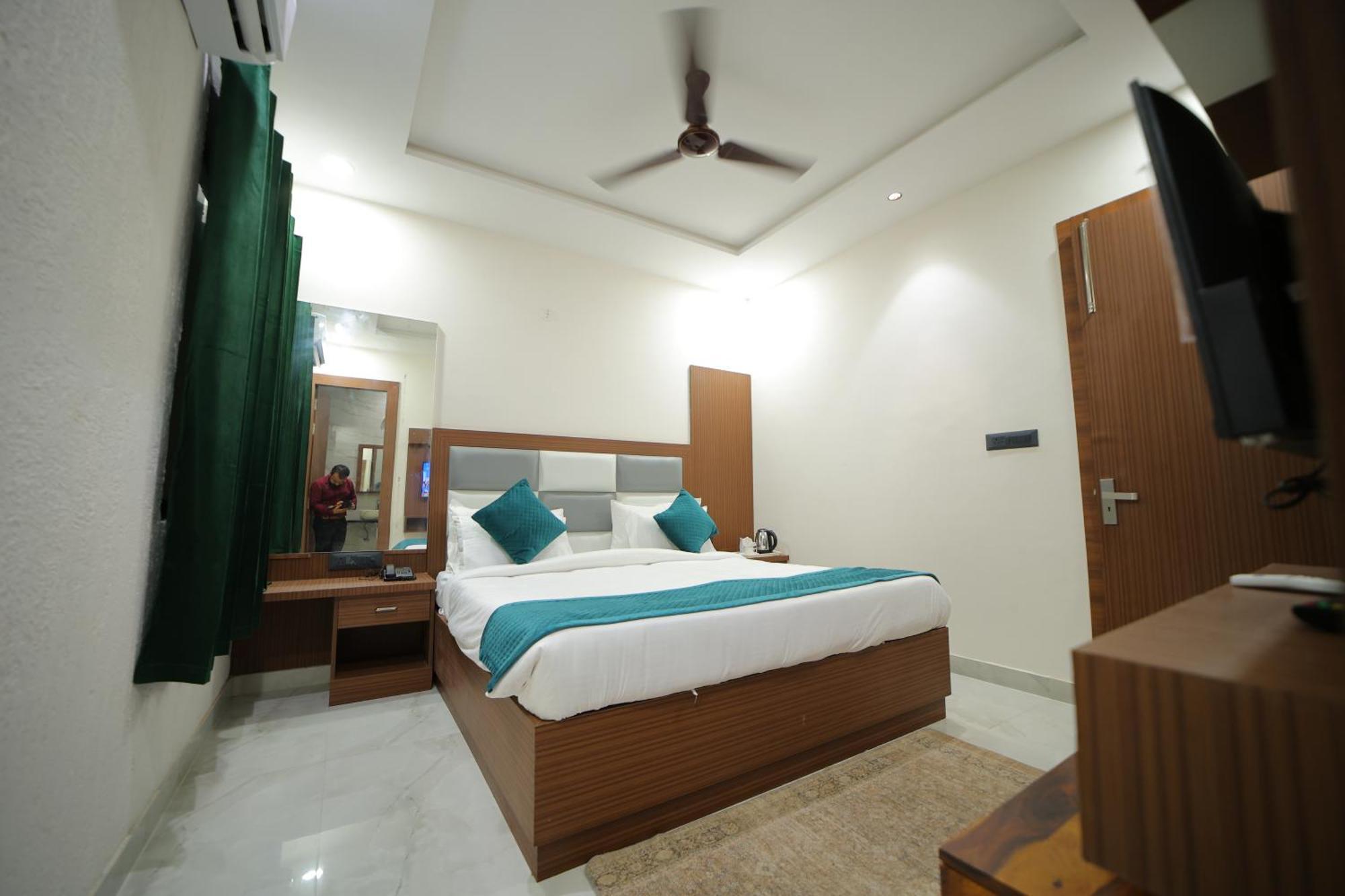 Hotel Dev Villas Agra  Eksteriør billede
