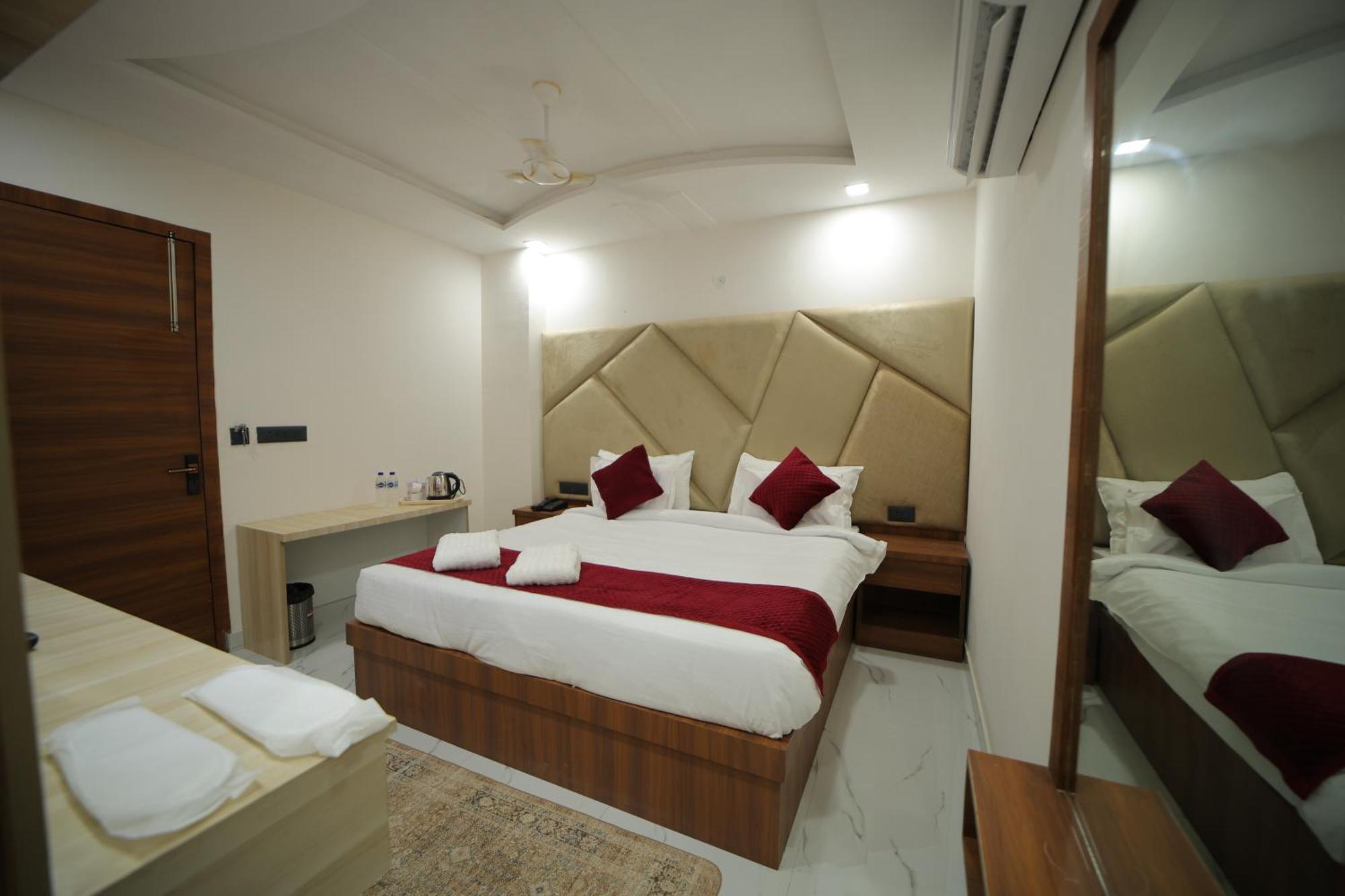 Hotel Dev Villas Agra  Eksteriør billede